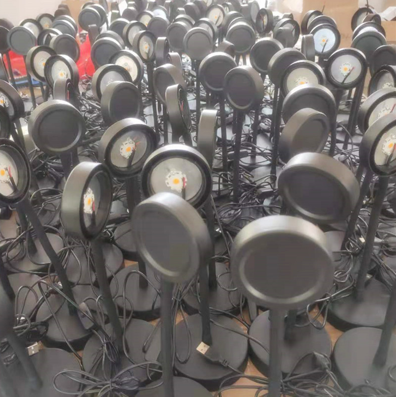 三角架可折叠网红灯